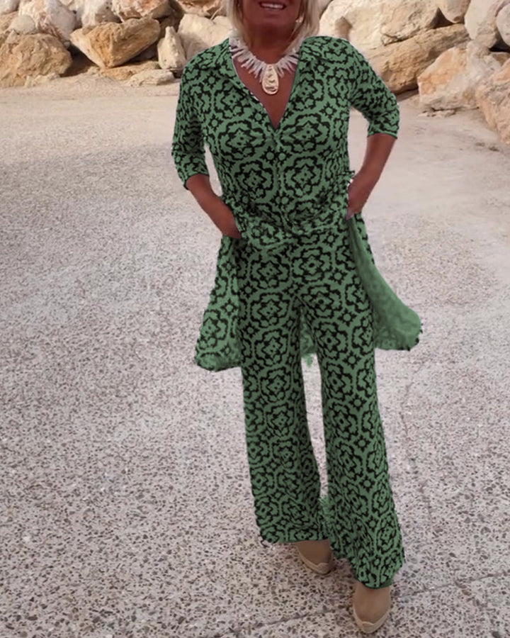 Livia - Vintage Printed Set with Lapels and Buttons