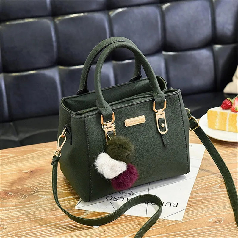 Honorine - Elegant and practical leather handbag